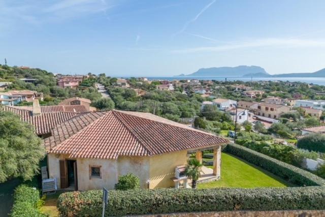 Villa Mansion On The Hill à Olbia Extérieur photo