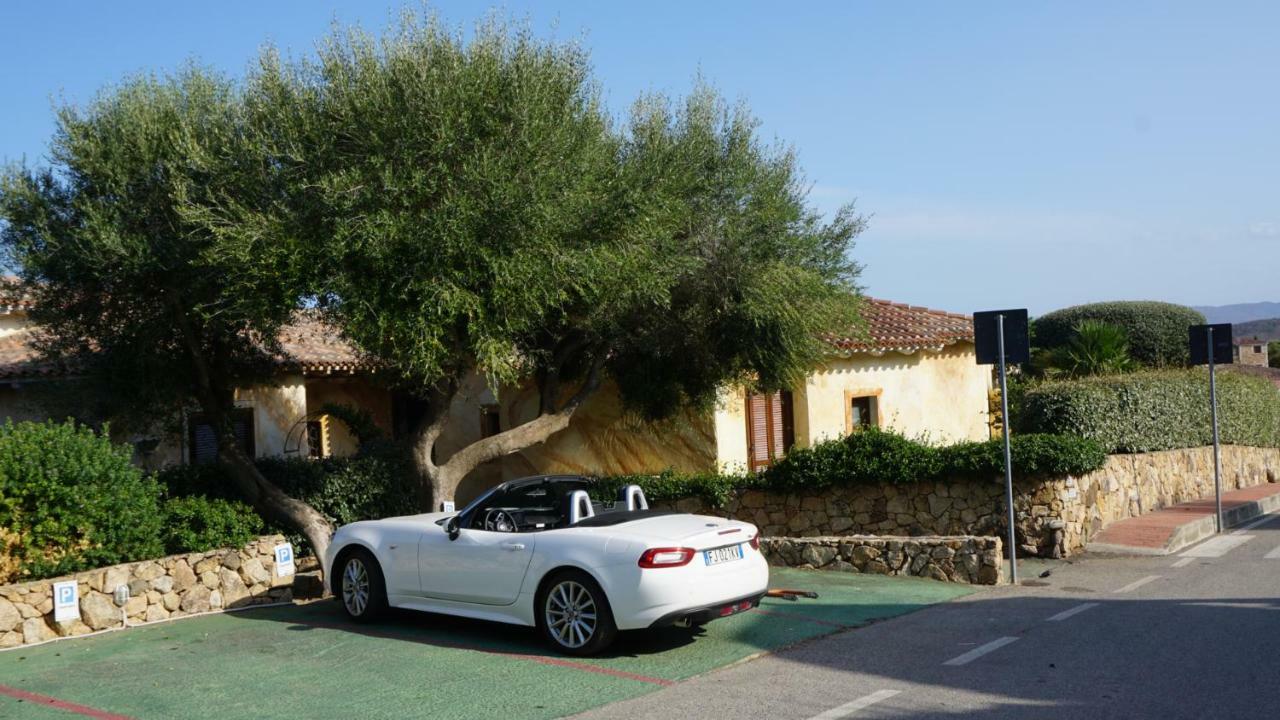 Villa Mansion On The Hill à Olbia Extérieur photo